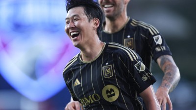 손흥민, MLS 사상 최초! 메시 크게 이겼다!…'환상 FK골' 올해의 골 선정→신인상+MLS컵 우승 도전