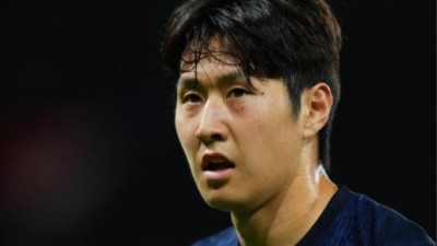 이강인, 리그앙 시즌 첫 골 PSG 팬들 “토트넘전 선발로 써라”
