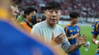 신태용 감독 따돌린 고참은 누군가… 재점화 된 울산HD 사태